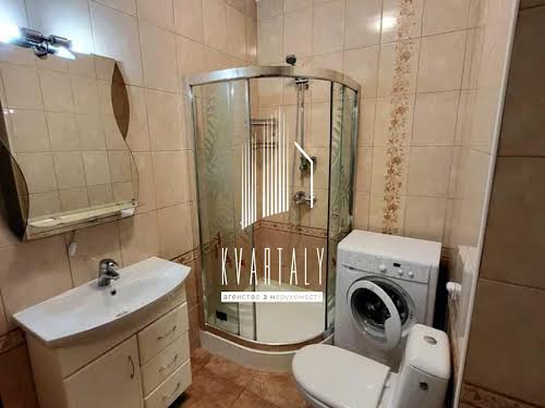 квартира за адресою Регенераторна вул., 4к3