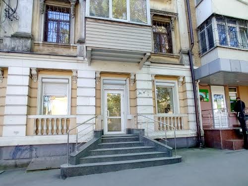 комерційна за адресою Михайла Грушевського вул. (Карла Лібкнехта), 11