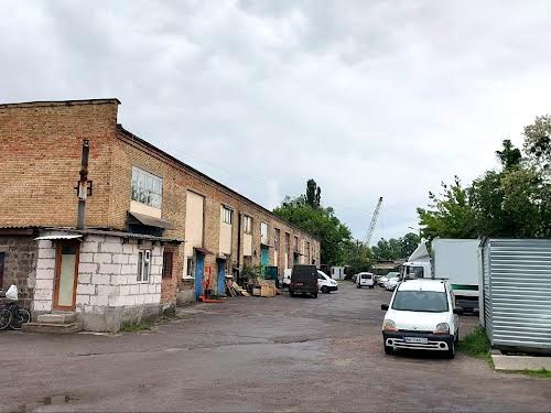 коммерческая по адресу Азейбаржанська, 25