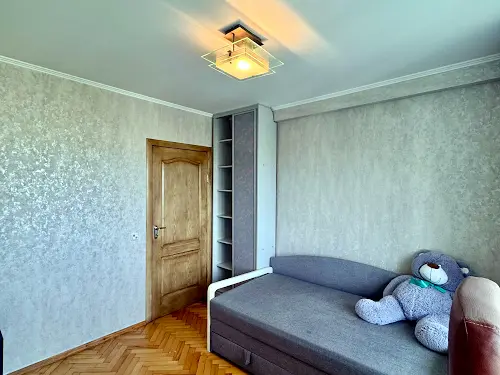 квартира за адресою Мілютенка вул., 28-А