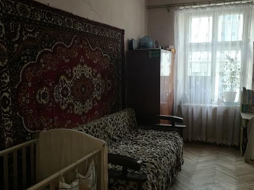 квартира за адресою Гетьмана Петра Дорошенка вул. (), 31