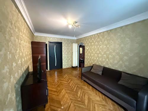 квартира за адресою Сірожупанників вул. (Валентина Сєрова), 36