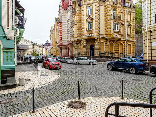 квартира за адресою Київ, Кожум'яцька вул., 14Д