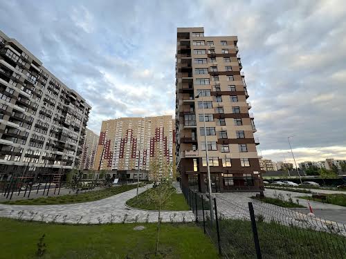 квартира за адресою Генерала Грекова вул., 4