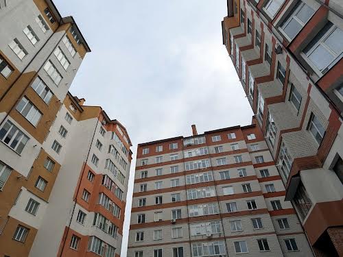 квартира за адресою Богдана Хмельницького вул., 53
