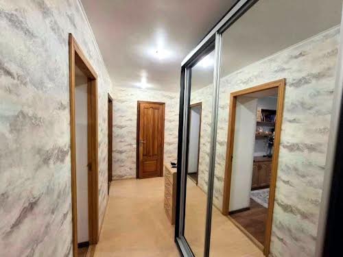 квартира за адресою Космонавтів вул., 58/2