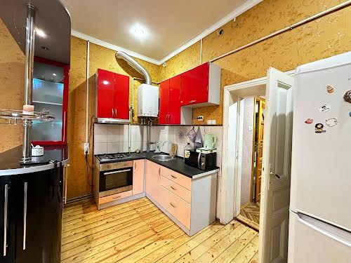 квартира за адресою Шептицьких вул., 24