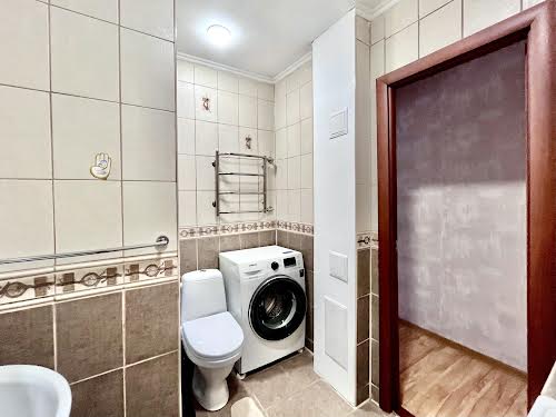 квартира за адресою Льотна вул. (Червоногвардійська), 41