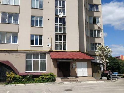 квартира за адресою Павла Скоропадського вул., 8