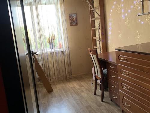 квартира за адресою Новодарницька вул., 27