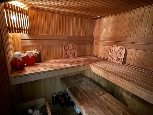будинок за адресою Богатирська вул., 30а