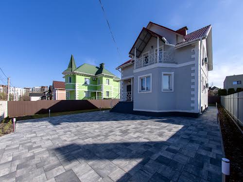 будинок за адресою Сергія Колоса