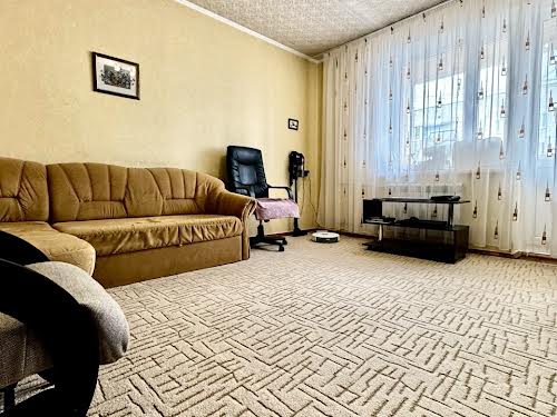 квартира по адресу 77-й Гвардейской Дивизии просп. (Рокоссовского), 40