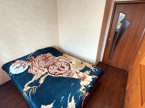 квартира за адресою Космонавтів вул., 68а