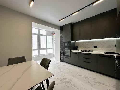 квартира за адресою Височана вул., 18
