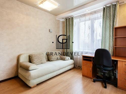 квартира за адресою Лобановського, 28