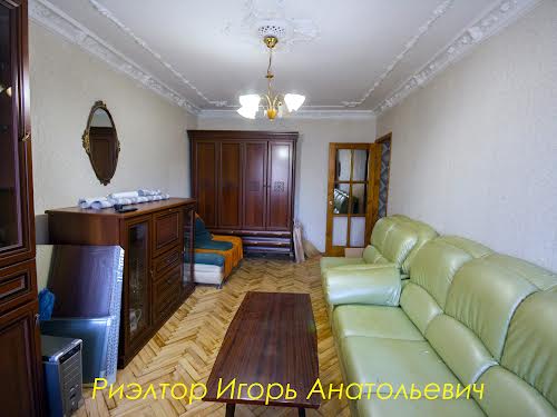 квартира за адресою Космонавтів вул., 48