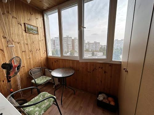 квартира за адресою Ревуцького вул., 11