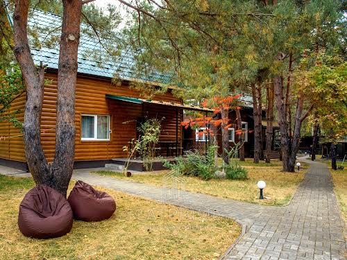 коммерческая по адресу Лісова, 1