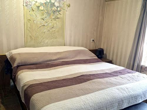 будинок за адресою Богатирська вул., 30а
