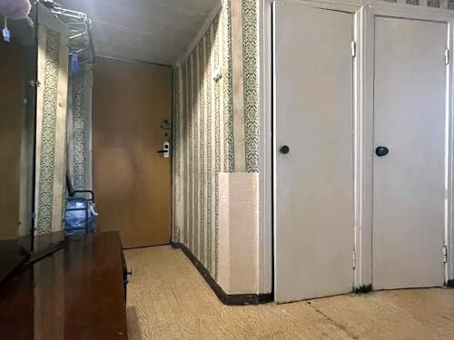 квартира за адресою Автобуду вул., 8