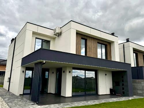 будинок за адресою Сергія Голуєва