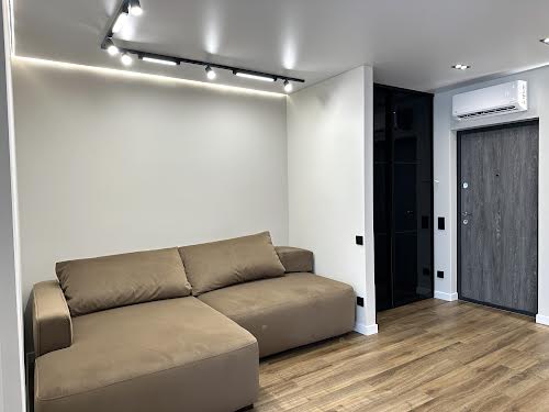 квартира за адресою Степана Бандери вул., 79