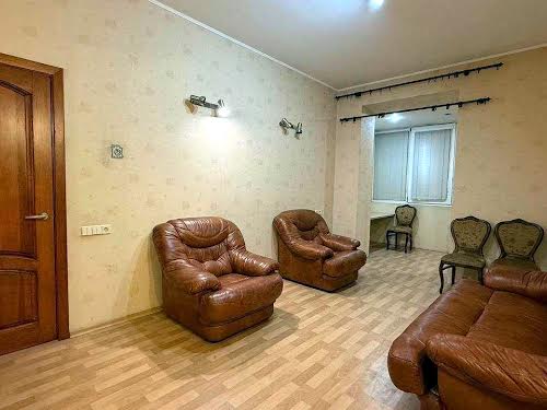 квартира за адресою Кооперативна вул., 2