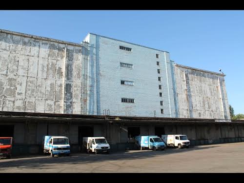комерційна за адресою Журналістів вул., 13