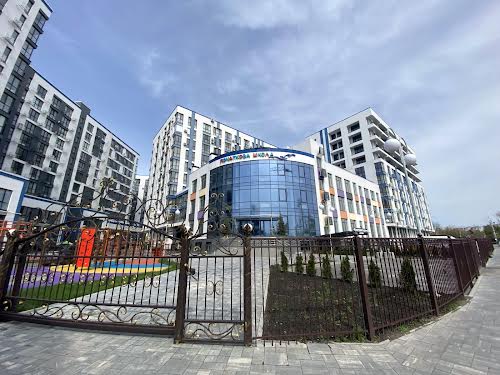 квартира за адресою Центральна вул., 11