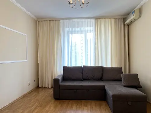 квартира за адресою Анни Ахматової вул., 16-Б