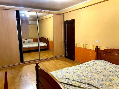 квартира за адресою Зодчих вул., 38