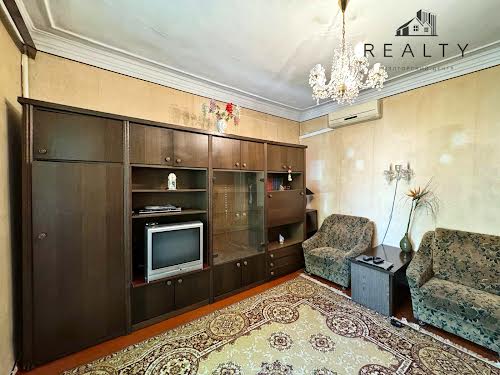 квартира за адресою Героїв Крут вул. (12 Квітня), 7