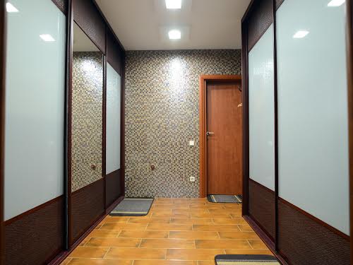 будинок за адресою Курортна вул., 9