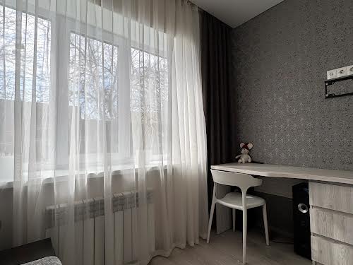 дом по адресу Центральна