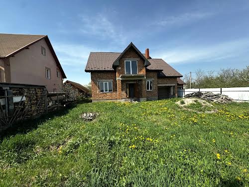 будинок за адресою Злуки