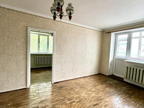 квартира за адресою Богдана Хмельницького вул., 38