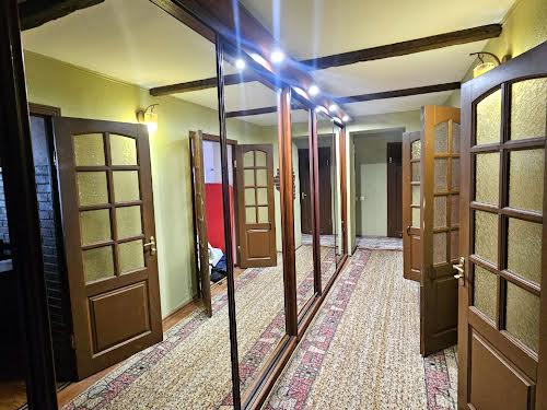квартира за адресою Драгоманова вул., 44А