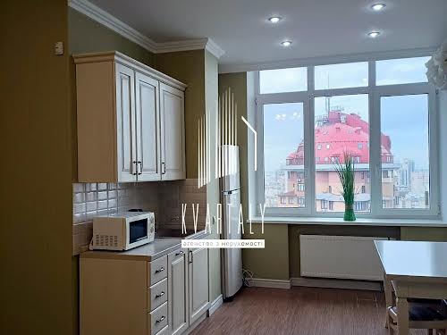 квартира за адресою Коновальца Евгения, 32в