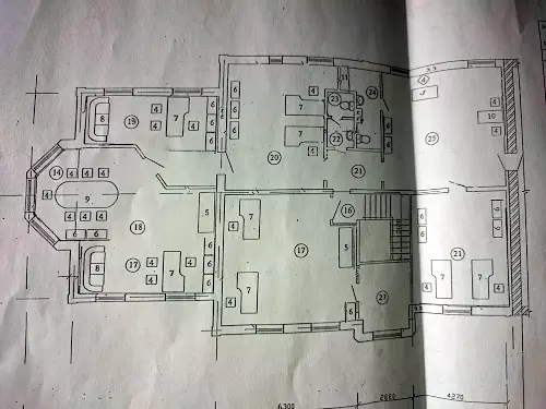 коммерческая по адресу Есенина ул., 1/1