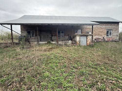 комерційна за адресою Комарно, Діброва, 27А