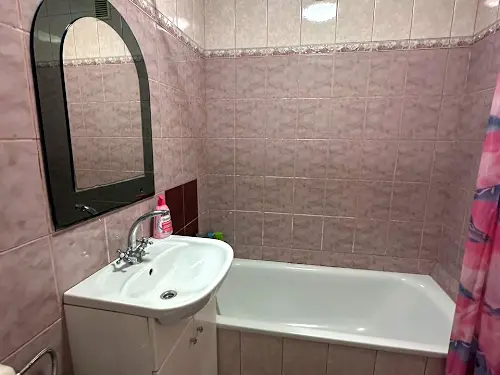 квартира за адресою Космонавтів просп., 17