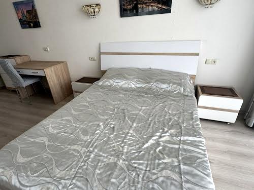квартира за адресою Французький бульв., 60г