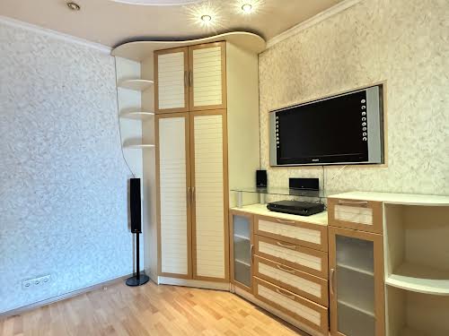 квартира за адресою Зелена вул., 4