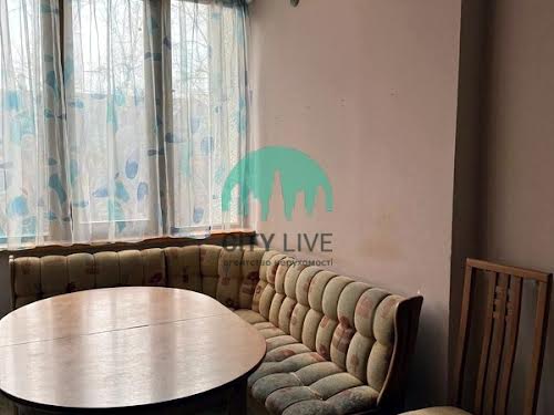 квартира за адресою Карпатської Січі вул., 8
