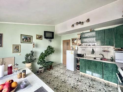 квартира за адресою Коновальця вул., 3