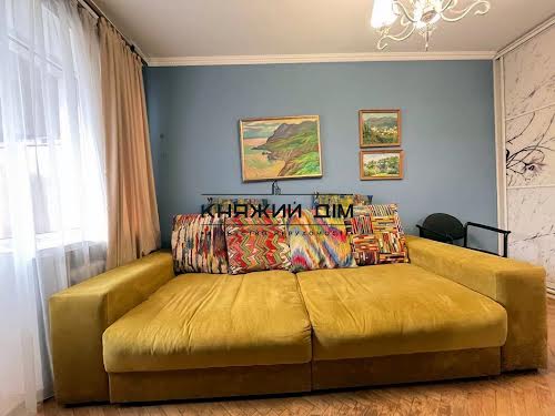 квартира за адресою Машинобудівна вул., 8