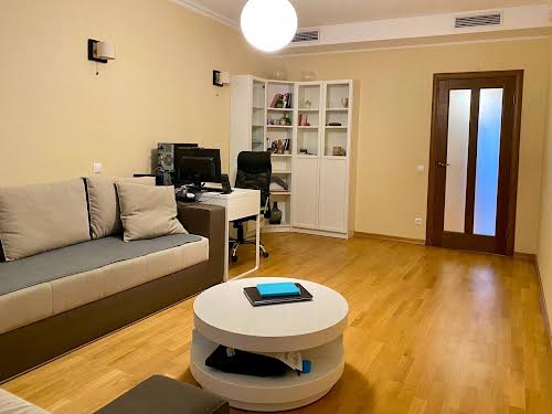 квартира по адресу Анны Ахматовой ул., 31