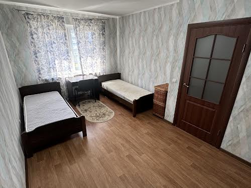 квартира за адресою Софії Русової вул., 7
