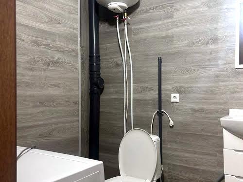 квартира за адресою Ревуцького вул., 54